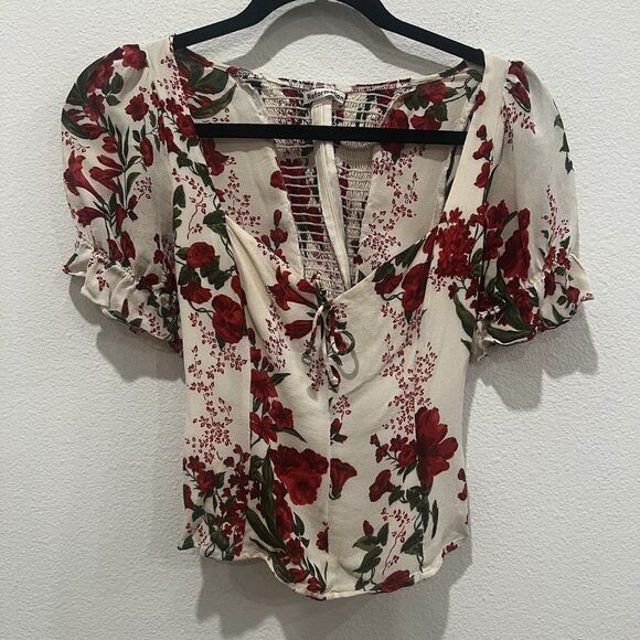 Reformation Delevan top in Red Floral Size 2 Milkmaid Cottage Prairie Chic Party - Picture 1 of 6